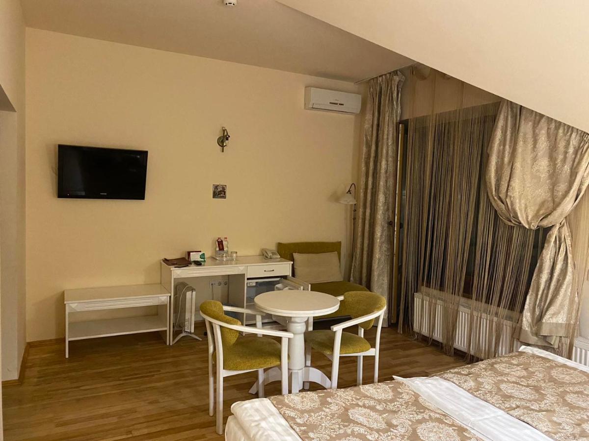 Fontush Boutique 3*